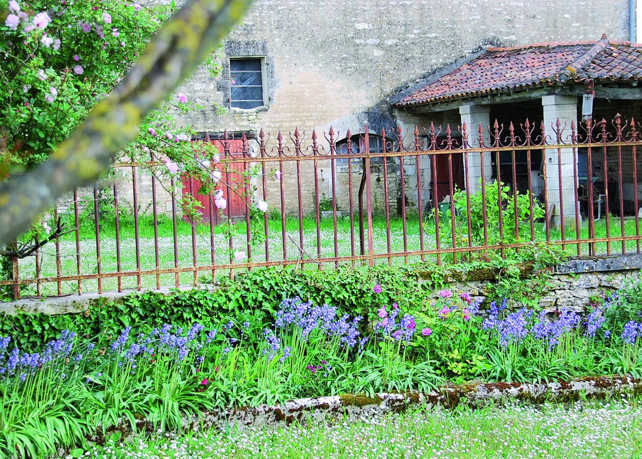 Mareuil  Le Dojo Du Plessis B&B 외부 사진