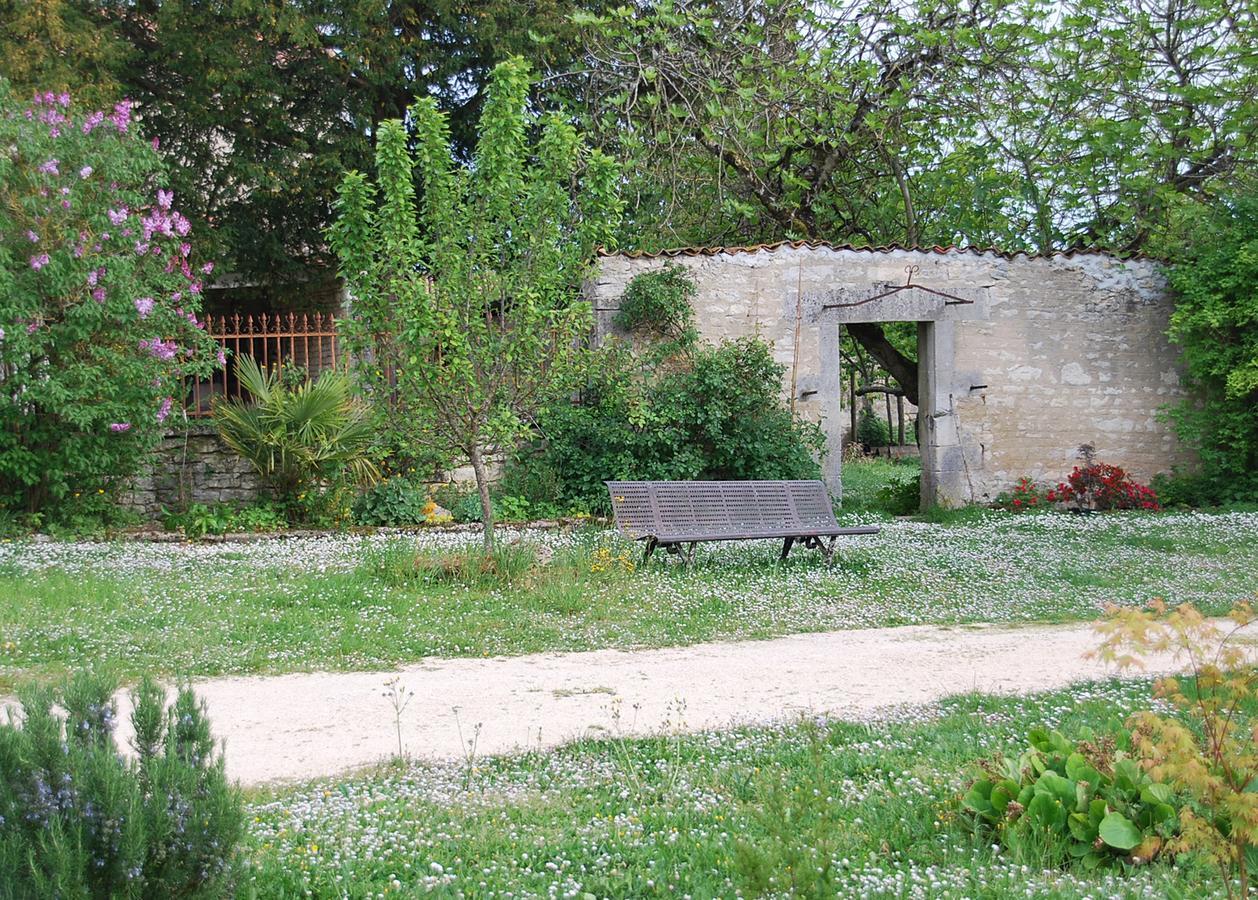 Mareuil  Le Dojo Du Plessis B&B 외부 사진